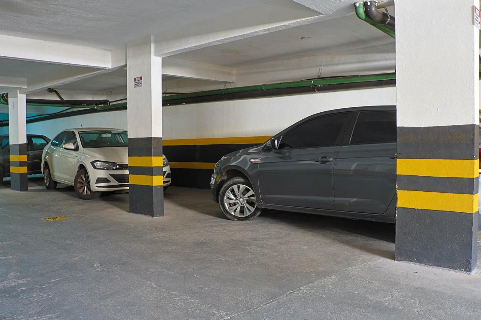 Apto A 500 Metros Da Praia Da Enseada Guaruja Ngoại thất bức ảnh